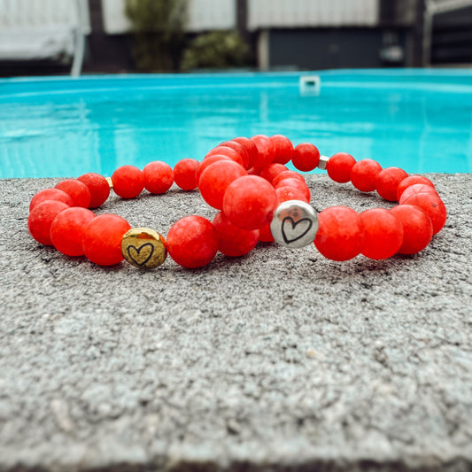 Farbenspiel fürs Herz – Edelstein-Armbänder mit Herzperle