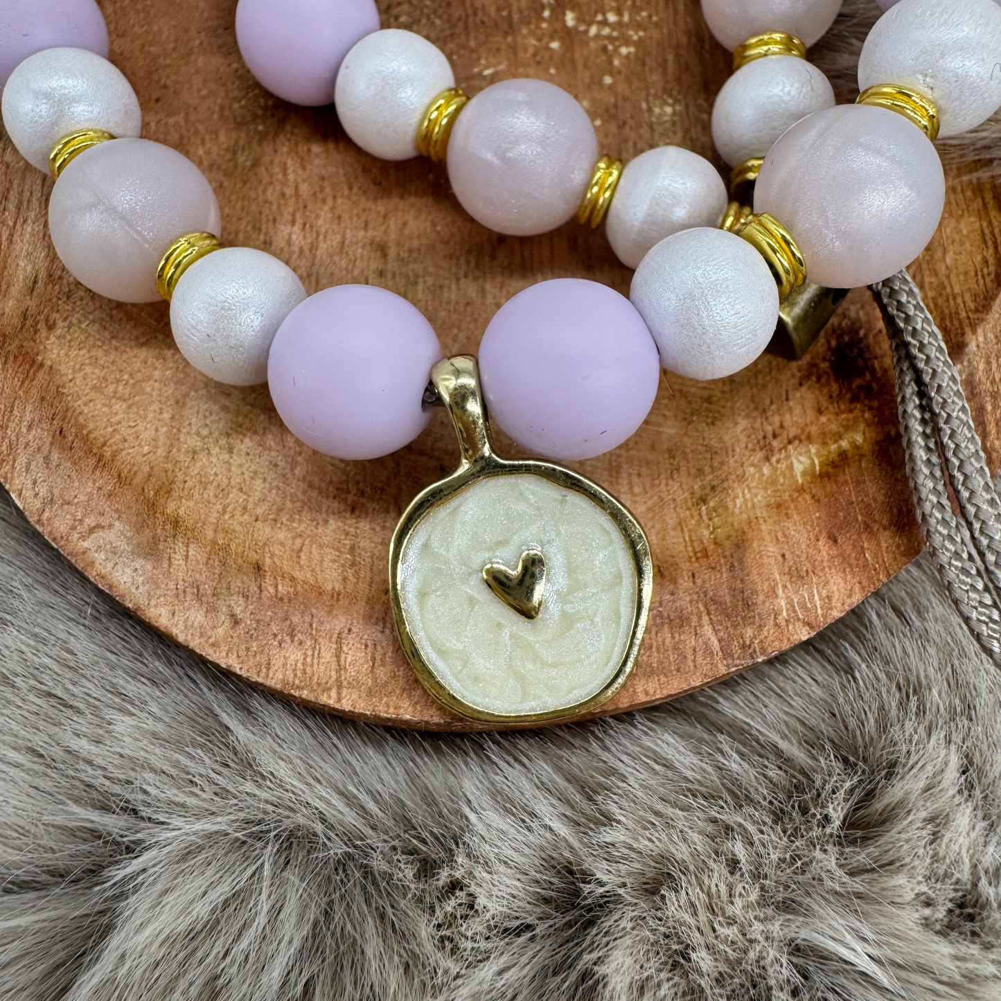 Hundekette „Lilac Love" –zart, verträumt & voller Herz