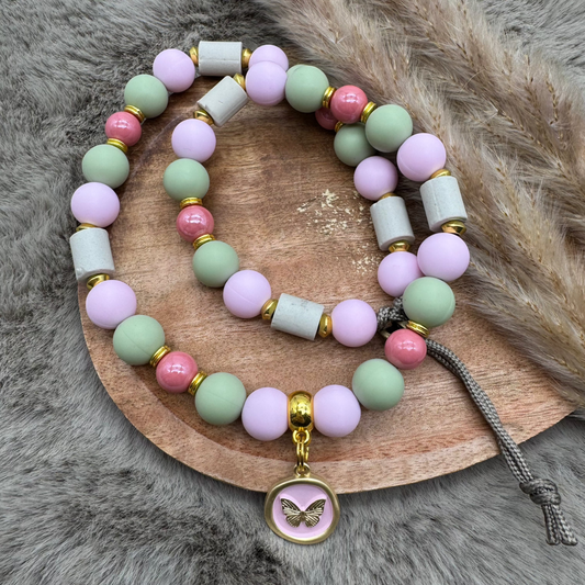 Hundekette „Butterfly Bloom“ – sanft, verspielt & liebevoll abgestimmt
